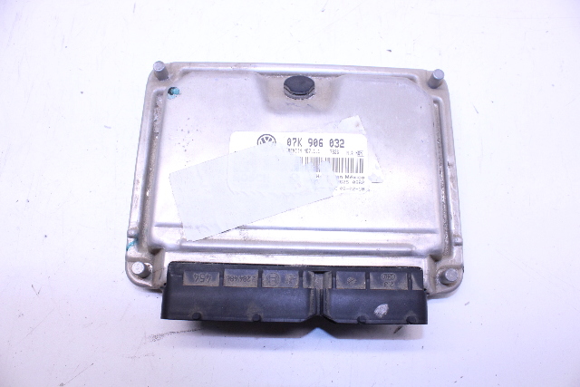 2006 Volkswagen Beetle 2.5 Engine Computer Module ECU ECM DME