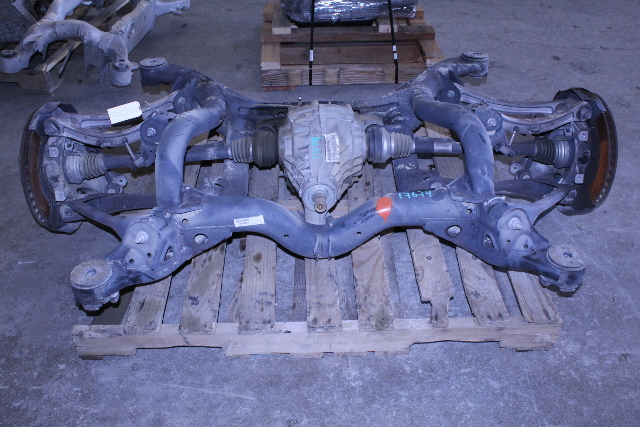 2011 Porsche Cayenne Turbo Rear Suspension Differential Diff Crossmember OEM