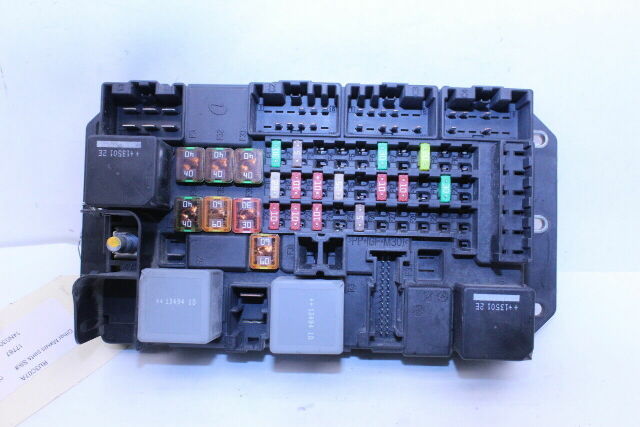 2014 Jaguar Xj Rear Relay Fuse Junction Box - EW9314N030AA OEM