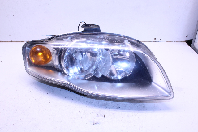 2007 Audi A4 Quattro Sedan Base 2.0 Right Headlight Headlamp OEM