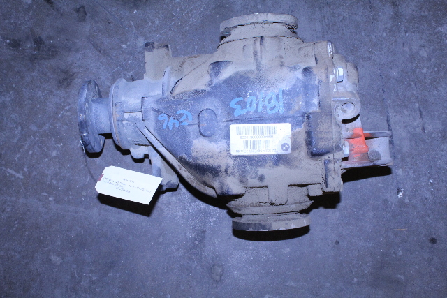 2001-2006 BMW 325i Rear Axle Differential Carrier 33107531625 OEM