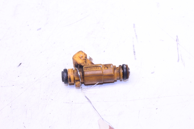 2003 2004 2005 2006 Porsche Cayenne Turbo 955 Fuel Injector OEM