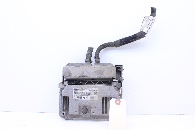 2010 Volkswagen Golf Jetta 2.5 Engine Computer Module ECU ECM DME