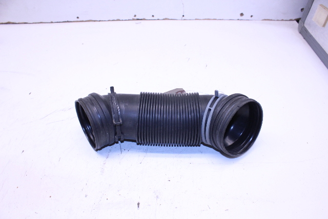 2010 Volkswagen Eos Komfort 2dr 2.0 Air Intake Hose Duct Tube Pipe OEM