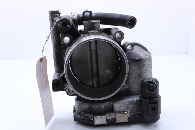Volkswagen Jetta Golf Beetle Throttle Body 021133062 OEM