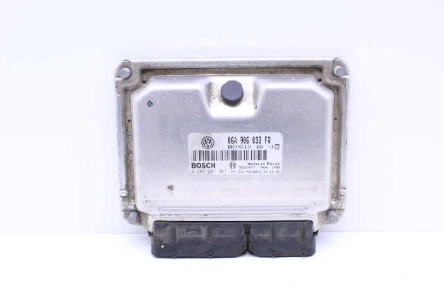 2002 Volkswagen Jetta Engine Computer Module ECU ECM DME 06A906032FR