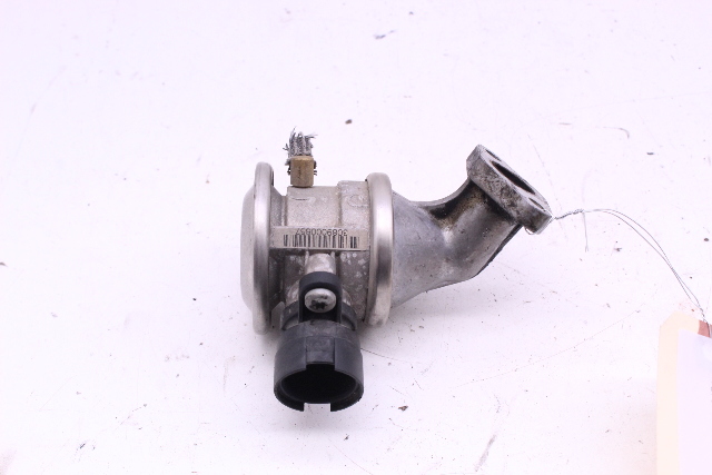 2001 2002 2003 2004 2005 BMW 325i Auxiliary Water Pump 7573932 OEM