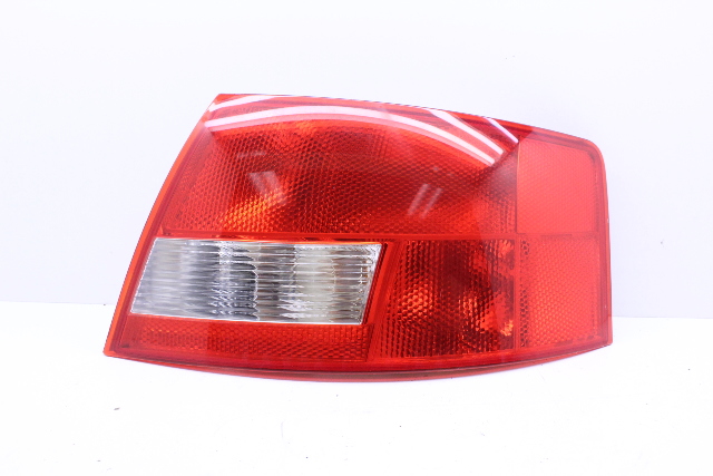 2004 2005 2006 Audi A4 S4 Convertible Tail Light Lamp Right 8H0945096B OEM