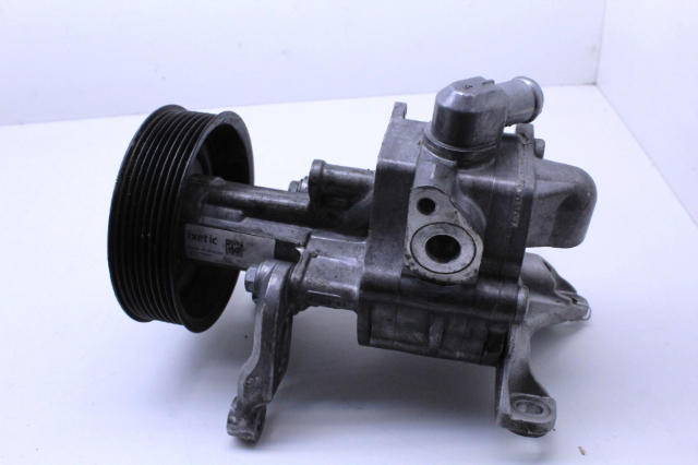 2011 BMW X5 3.0 N55 Power Steering Pump - 32416796452 OEM