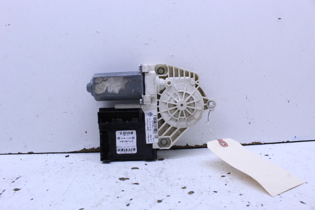 2007-2008 Volkswagen EOS Front Door Window Motor Right OEM