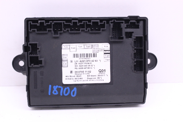 2007-2009 Mercedes Benz S550 W221 Right Front Door Control Module A2218704293 OEM