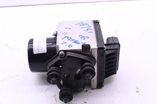 2008 Volkswagen Passat ABS Anti Lock Brake Pump OEM