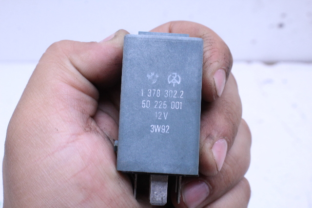 1994 BMW 840ci Fog Light Lamp Relay 1378302 Stock#19024 OEM