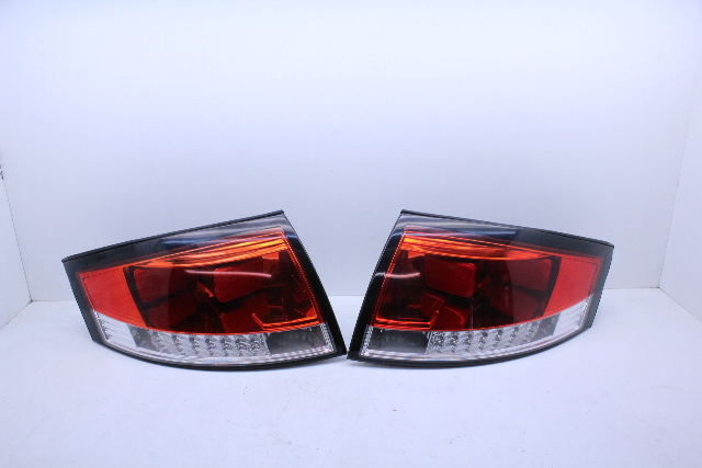 2000-2006 Audi TT Left Right Aftermarket Tail Light Set OEM