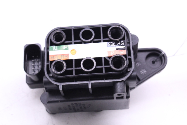 2010 2011 2012 2013 2014 Jaguar XJ Air Ride Suspension Valve AW93-3B486-AA OEM