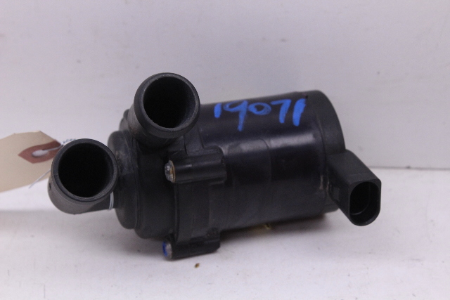 2008-2010 Porsche Cayenne Auxiliary Water Pump 7L0965561K OEM