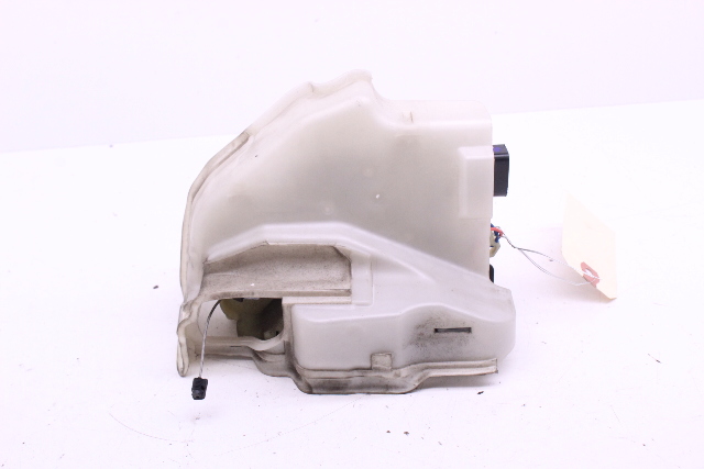 Audi Volkswagen Front Door Latch Lock Right 3B1837016CG OEM