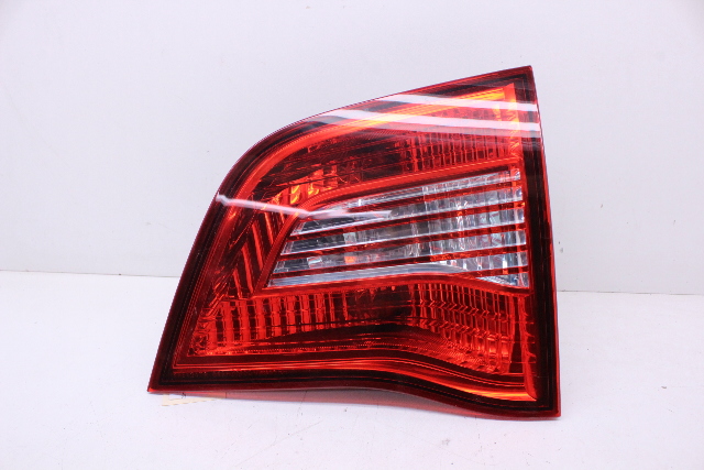 2009 2010 2011 2012 Volkswagen Routan Tail Light Lamp Right