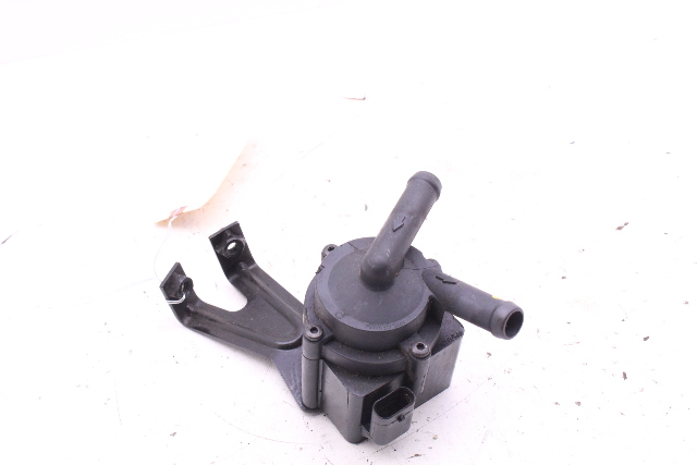 BMW Auxiliary Electric Coolant Pump 11517629917 OEM