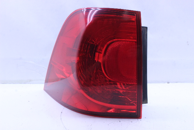 2009 2010 2011 2012 Volkswagen Routan Tail Light Lamp Left 7B0945095B OEM