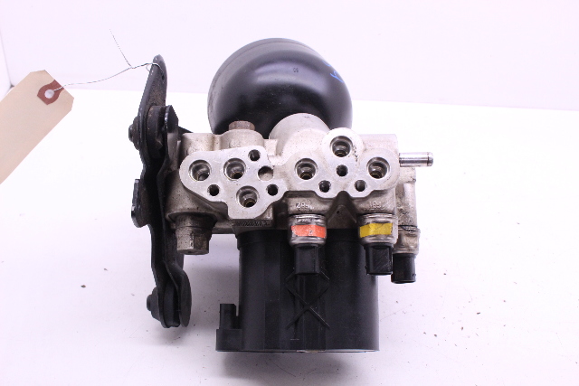 2008-2010 Mercedes Benz S63 Front Air Suspension ABC Pump Valve OEM