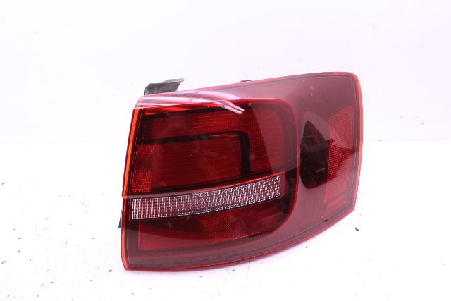 2015 2016 Volkswagen Jetta Sedan Tail Light Right OEM