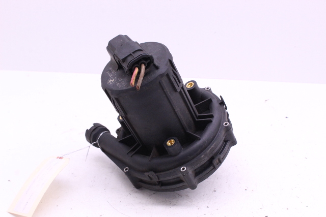 1996-1998 BMW Z3 1.9L Air Injection Pump 11721433818 OEM