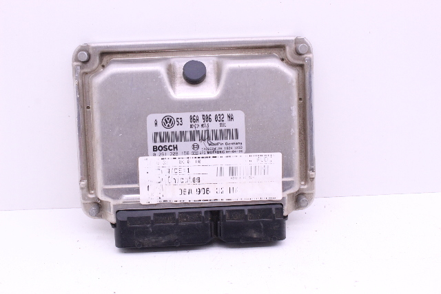 2004 Volkswagen Golf Engine Computer Module ECU ECM DME 06A906032NA