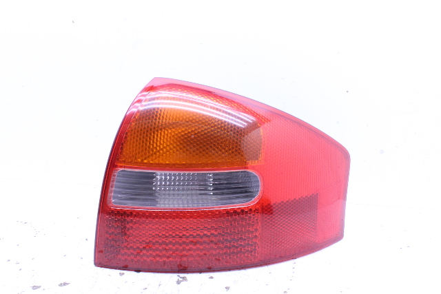 2003 2004 Audi A6 RS6 Right Tail Light Lamp 4B5945096C OEM