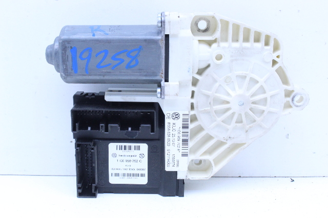 2007-2008 Volkswagen EOS Front Door Window Motor Right OEM