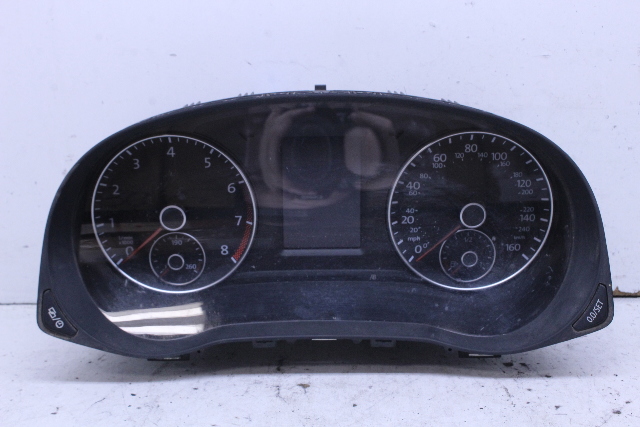 2013 Volkswagen Passat Speedometer Instrument Cluster OEM