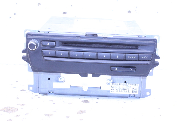 BMW AM FM Radio CD Nav Navigation CCC Player 9237733 OEM