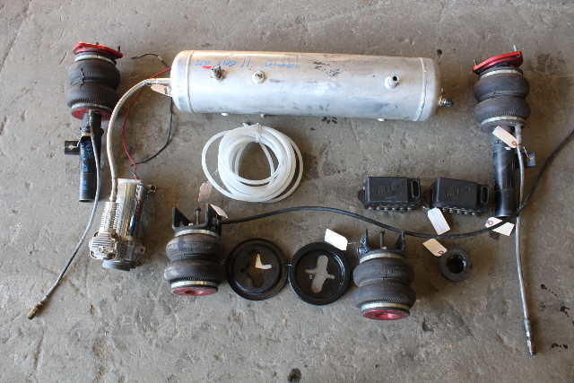 2006-2014 Volkswagen GTi Airlift Performance Air Struts Air Bag Lowered Struts OEM