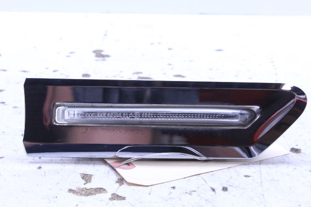 2009 BMW 750li Right Fender Turn Signal Light 63137203372 OEM
