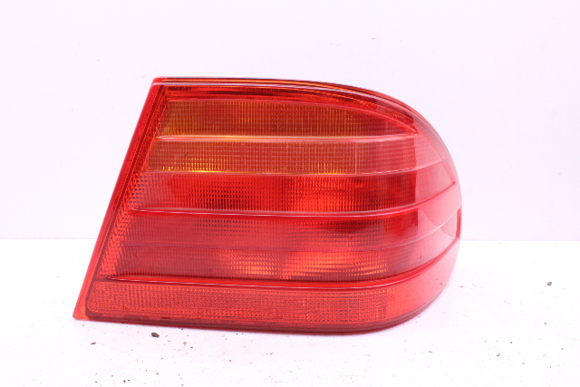 1996-1999 Mercedes E300D E320 E430 Right Tail Lamp Light A2108200664 OEM
