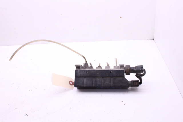 2000 Mercedes S500 W220 Air Suspension Valve Block A22032002 OEM