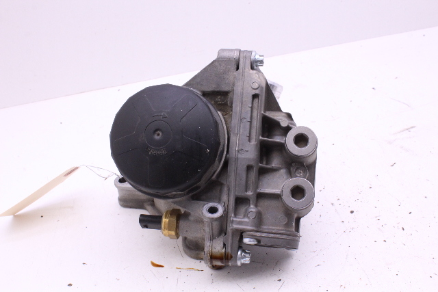 2015-2018 BMW M3 M4 Thermostat Housing 7637052 OEM