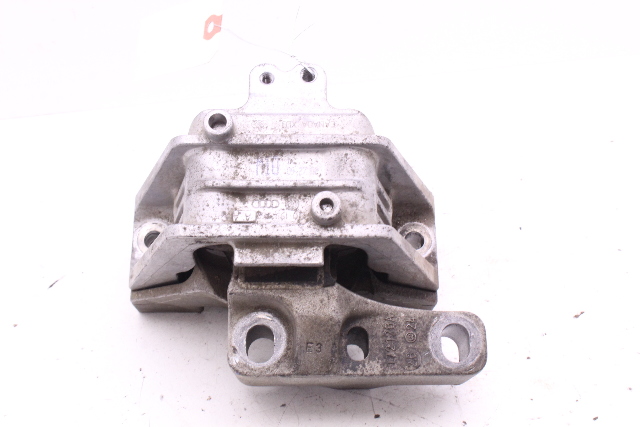 2001-2005 Volkswagen Jetta 2.0 Right Engine Motor Mount 1J0199262AA OEM