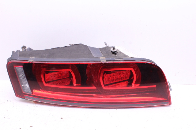 2008-2013 Audi R8 Right Tail Light 420945095G Crack Damaged For Parts OEM