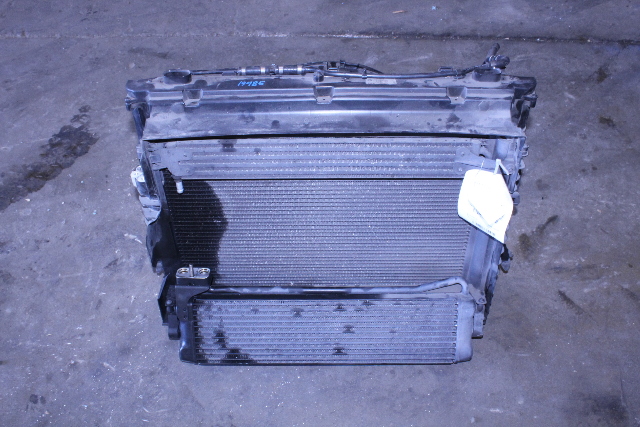 2006-2010 BMW M6 E64 5.0 Front End Cooling Pod OEM