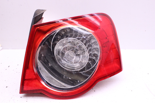 2006 2007 2008 2009 2010 Volkswagen Passat Tail Light Lamp 3C5945096J OEM