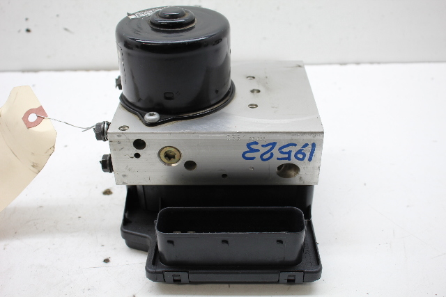 BMW 323i 330i ABS Anti Lock Brake Pump 6753598 OEM