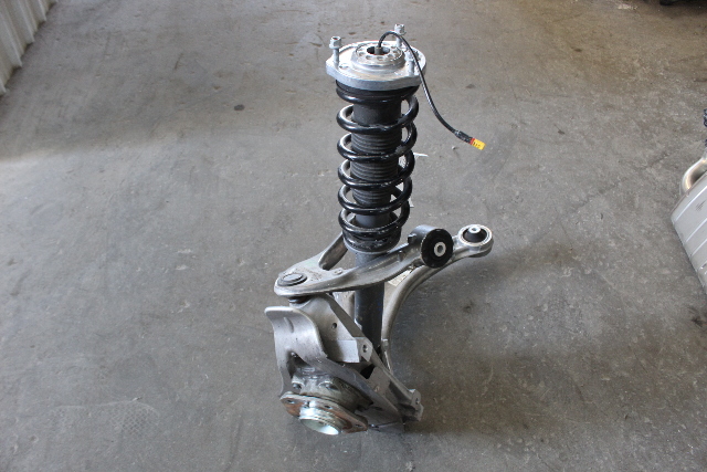 2017 2018 Aston Martin DB11 Left Front Suspension Control Arm Strut Spindle knee OEM