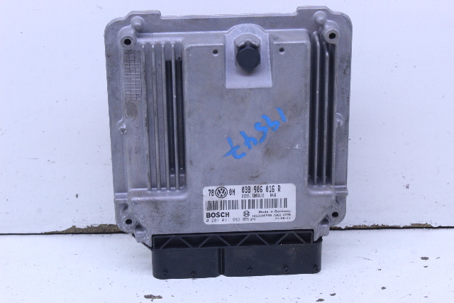 2004 2005 Volkswagen Passat 2.0 Engine Computer Module ECU ECM DME 038906016R