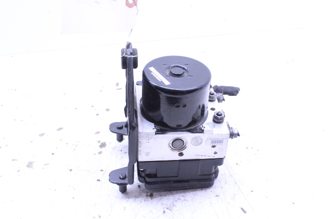 2015 Volkswagen Jetta Anti-Lock Brake System ABS Pump OEM