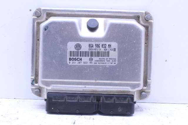 2003 Volkswagen Beetle Engine Computer Module ECU ECM DME 06A906032MH