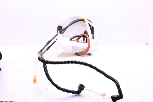 2015 2016 2017 2018 Audi Q3 2.0 Fuel Pump Left - 5N0919109F OEM