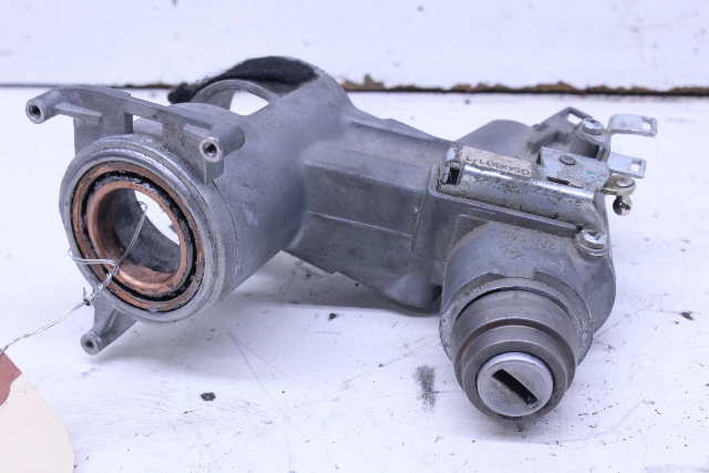 1999-2003 Volkswagen Eurovan Ignition Switch Lock Cylinder 701905851A OEM