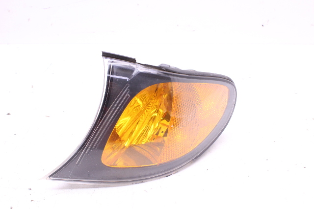 2002 2003 2004 2005 BMW 320i 325i 330i Fender Turn Signal Light Lamp Left 6943119 OEM