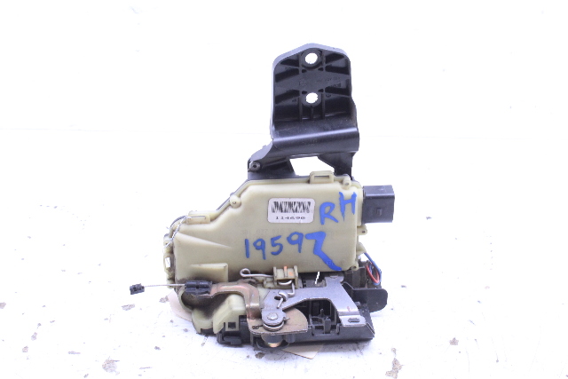 2001 Volkswagen Beetle Front Right Door Lock Latch 3B1837016R OEM